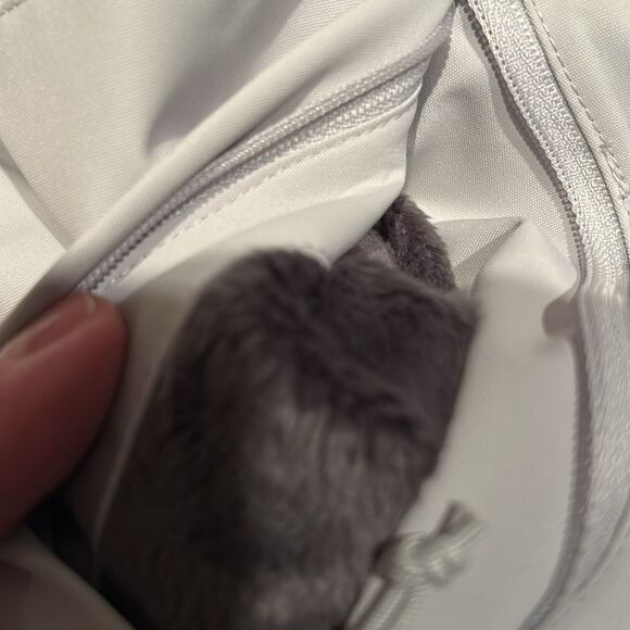 Land's End Expedition Coat Waterproof Down 600 fill Faux Fur Hood Fog Color MP - Picture 12 of 17